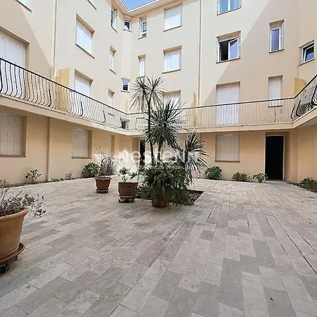 Apartment 3278-t2 A 50m De La *